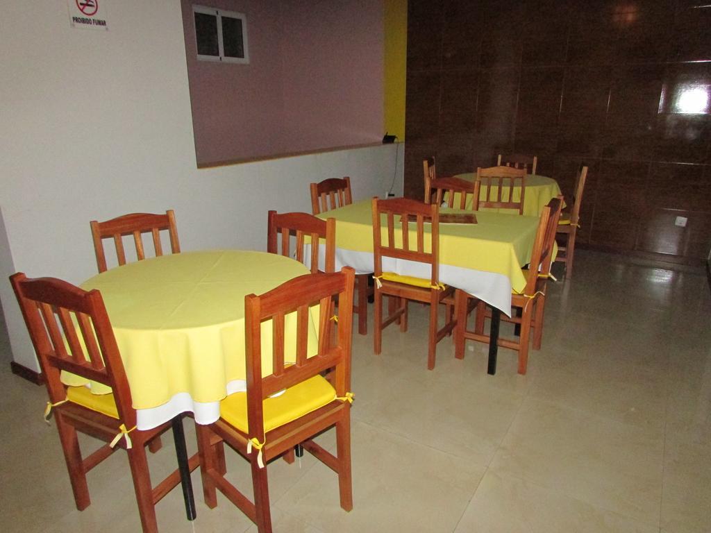 Residencial Girassol, Lda Bed & Breakfast Sao Filipe Exterior photo