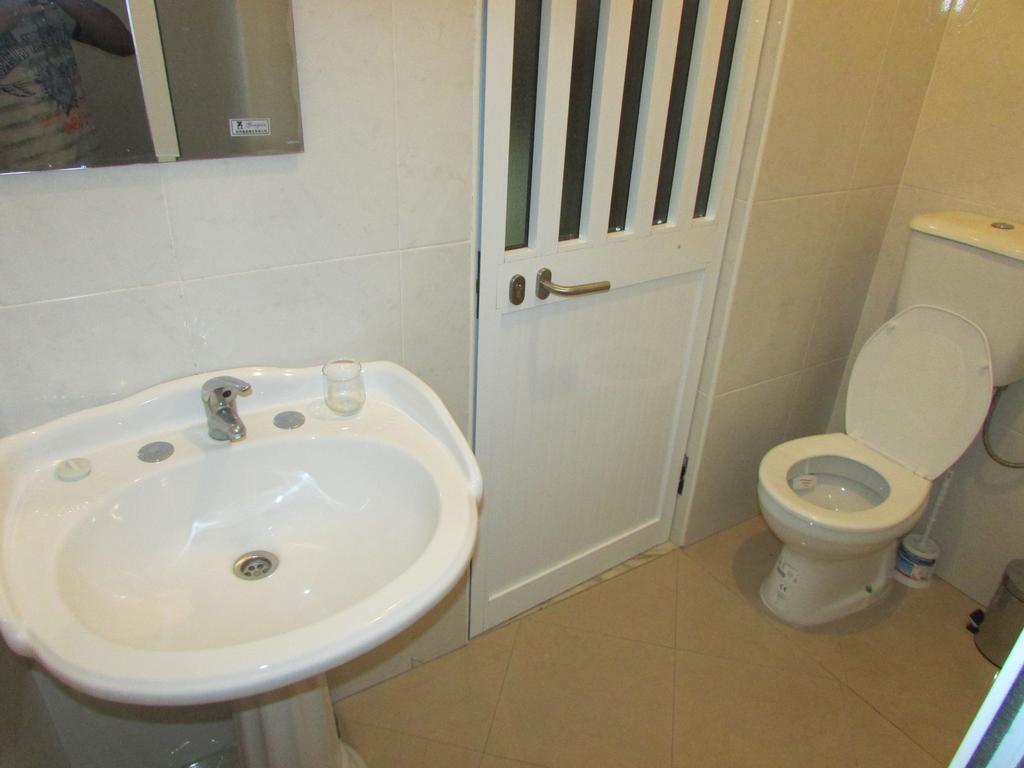 Residencial Girassol, Lda Bed & Breakfast Sao Filipe Exterior photo
