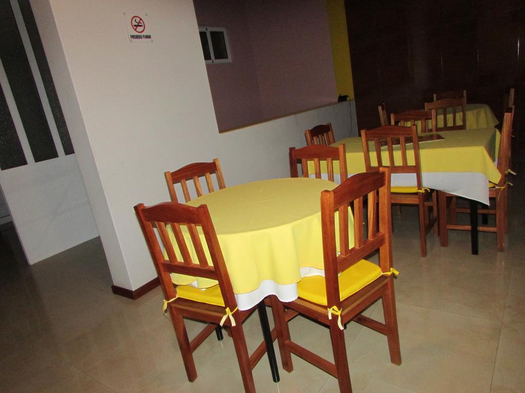 Residencial Girassol, Lda Bed & Breakfast Sao Filipe Exterior photo